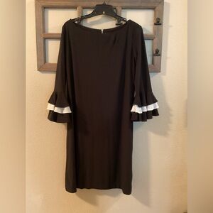 Bell sleeve dress
